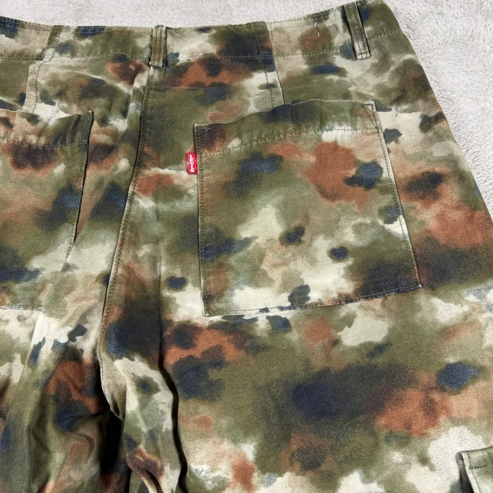 Levi's Premium Cargo Pants Mens 29x30 Green Mossy Camo Gorpcore